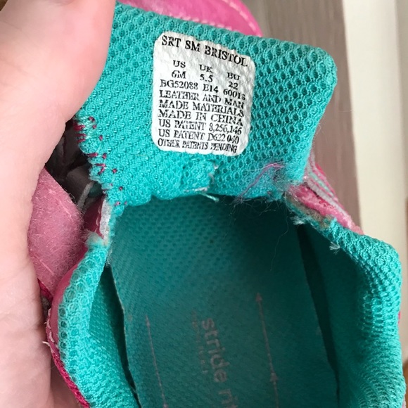 SOLD 🌸 {6, Stride Rite} Velcro early walker shoes - Picture 6 of 6